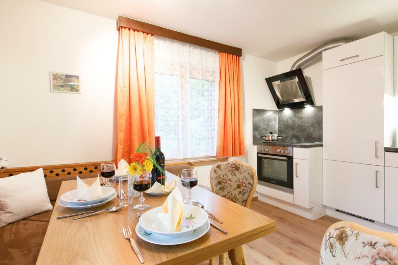 Apartment Am Bach Mellau Buitenkant foto