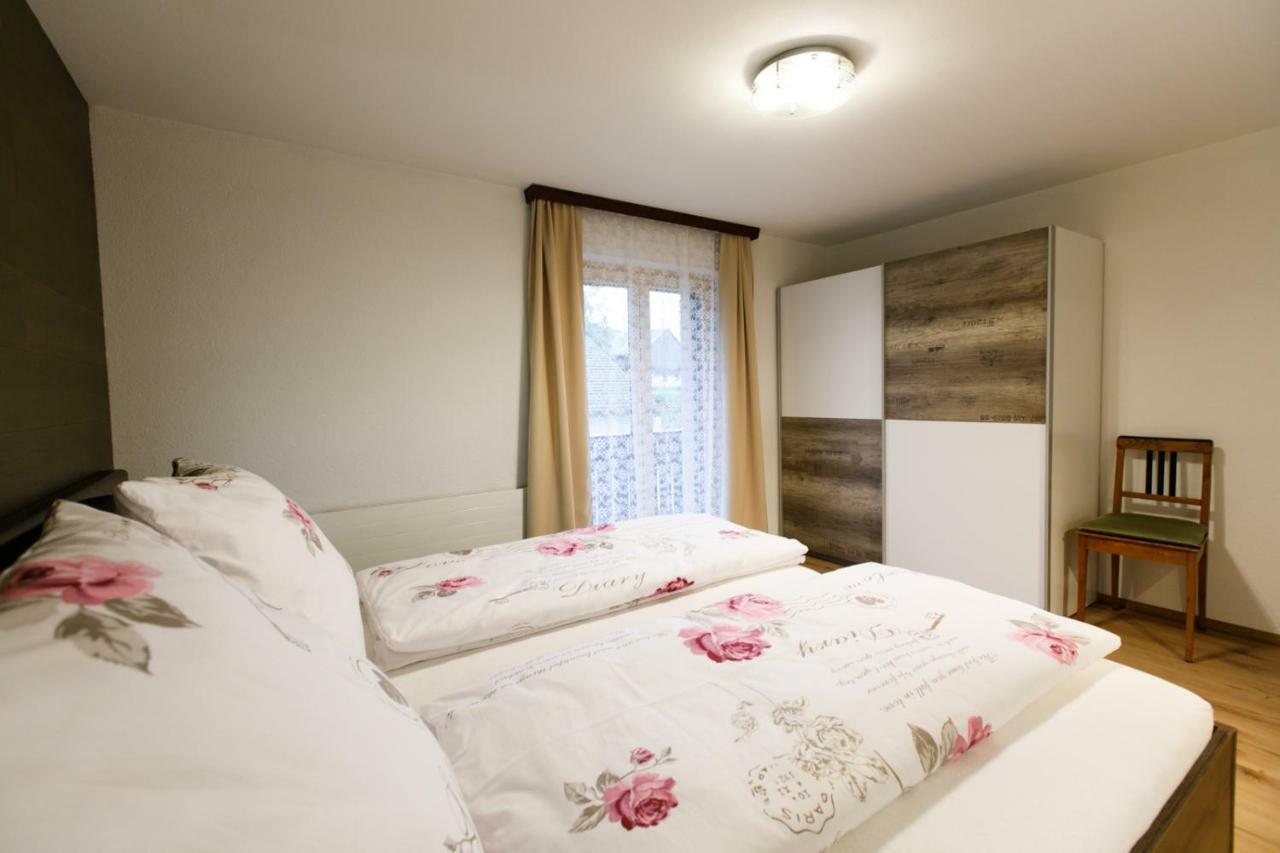 Apartment Am Bach Mellau Buitenkant foto